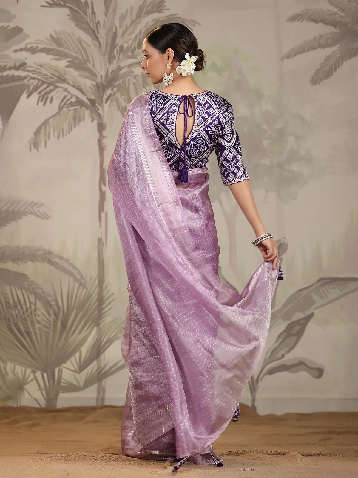 Light purple saree in organza