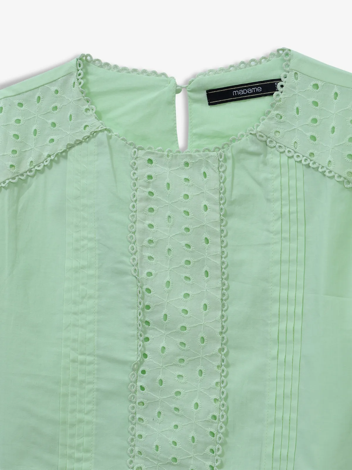 MADAME pista green schiffli top