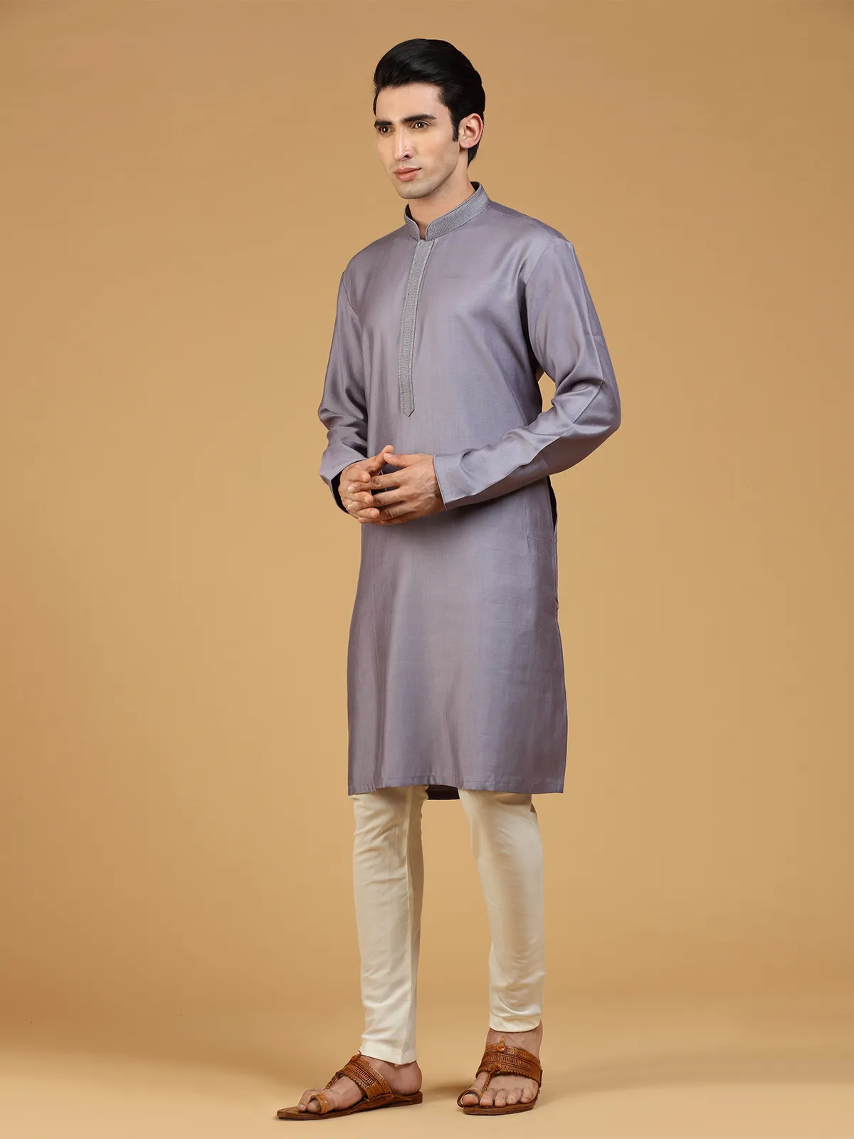 Mauve purple plain  Men Kurta pajama in silk