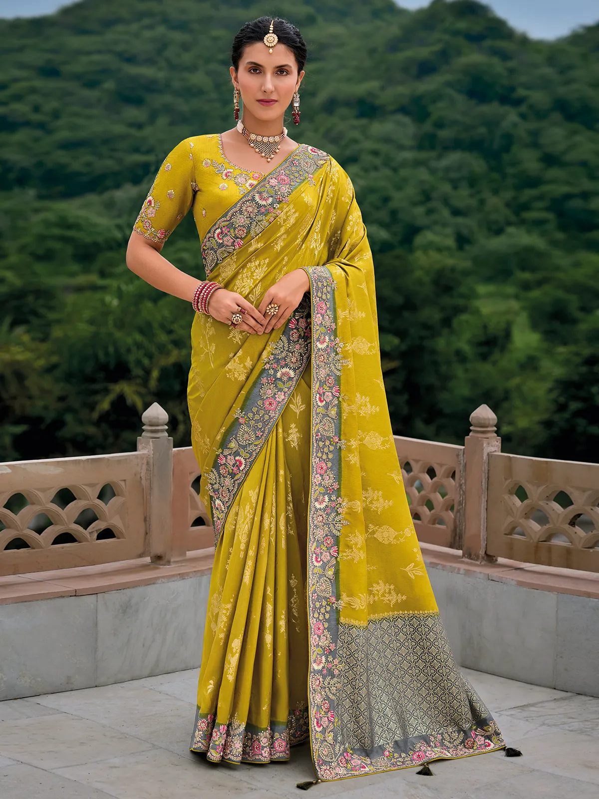Mehendi green silk zari weaving saree