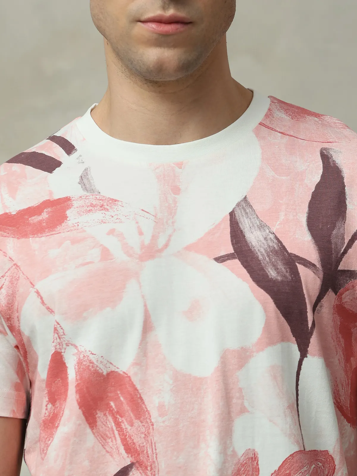 MUFTI pink printed slim fit cotton t-shirt for men