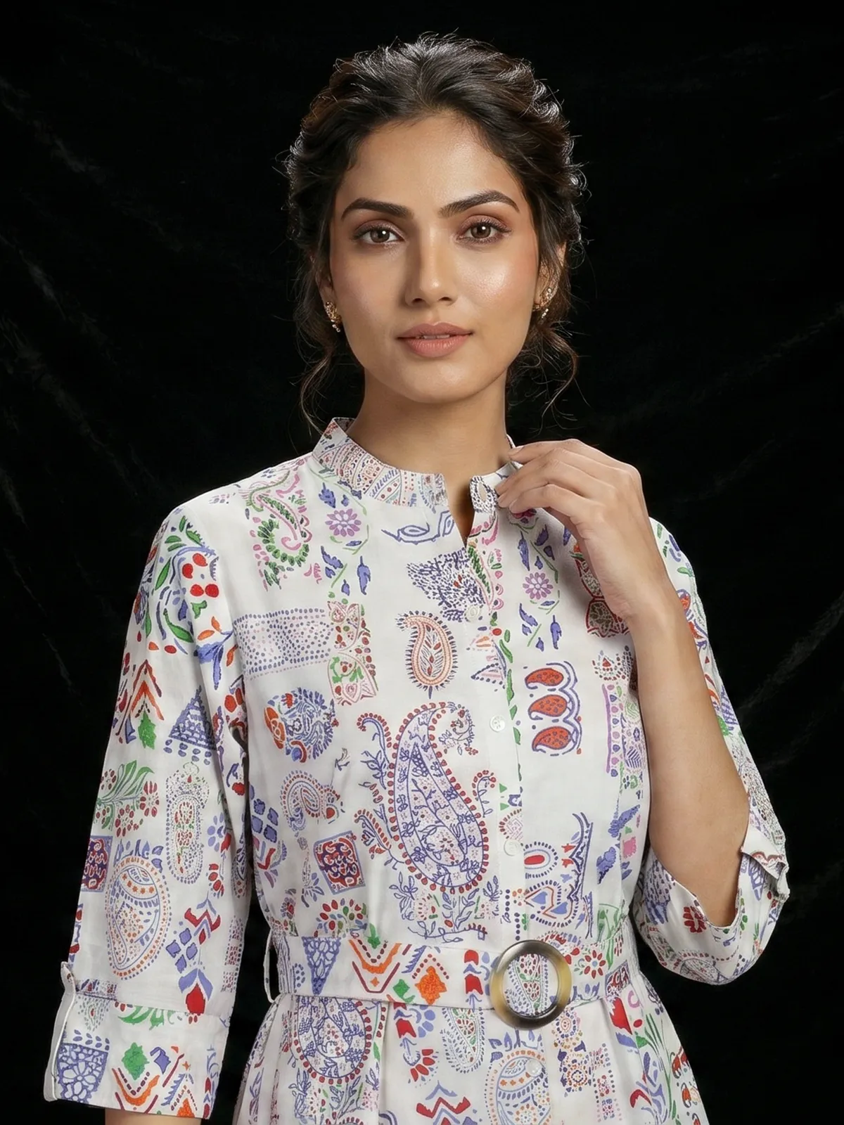 Off white cotton printed kurti featuring stand collar
