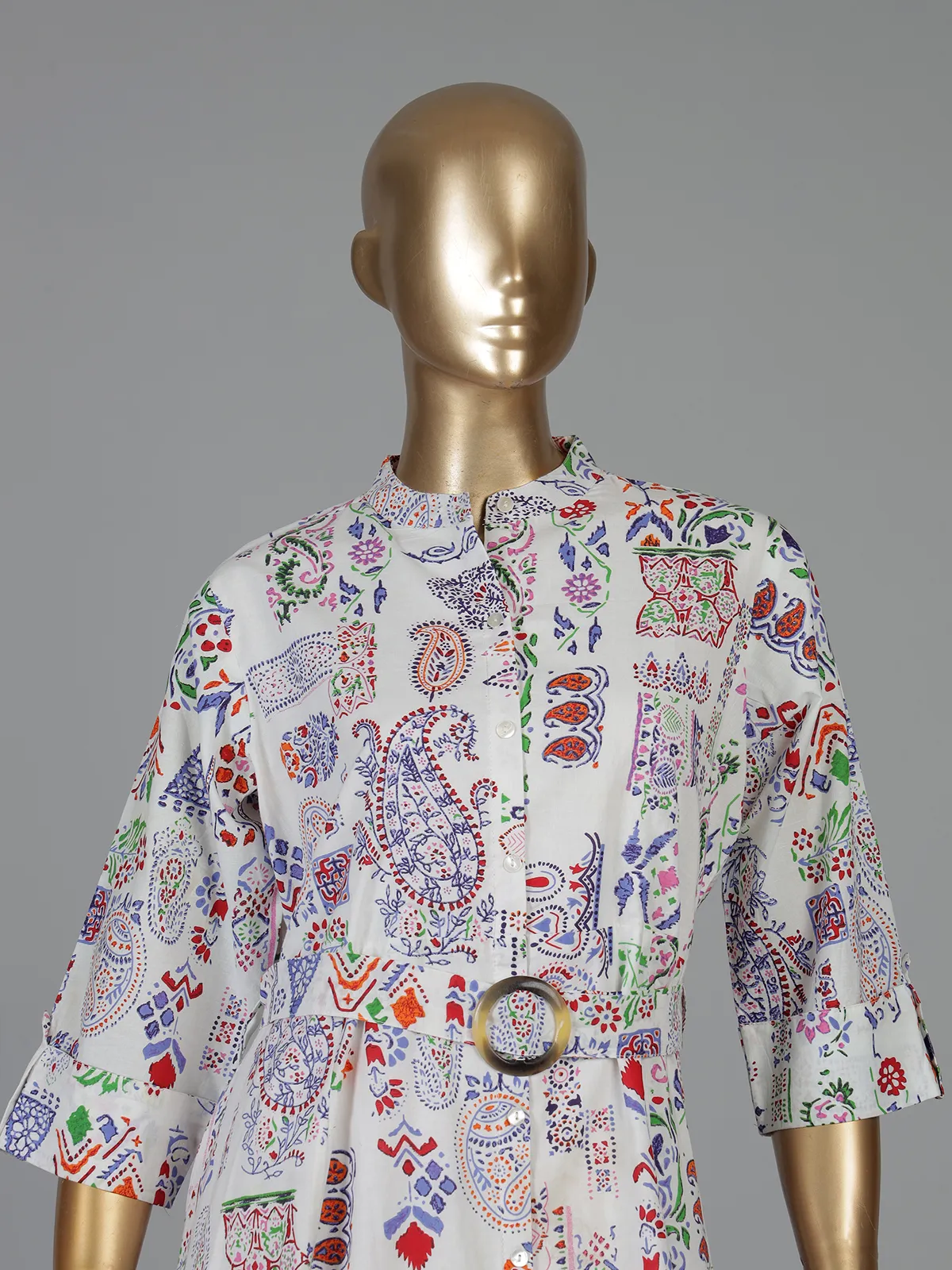 Off white cotton printed kurti featuring stand collar