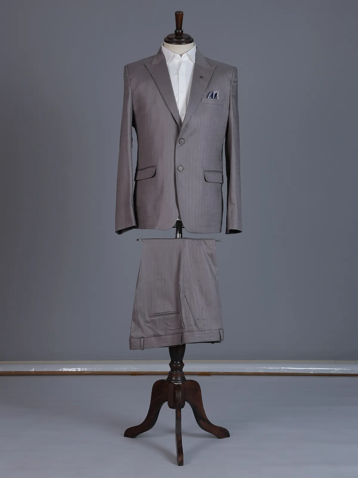 Pastel grey  polyster viscose coat suit
