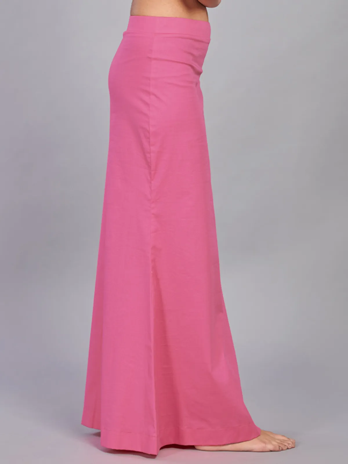 Pink plain saree shaper