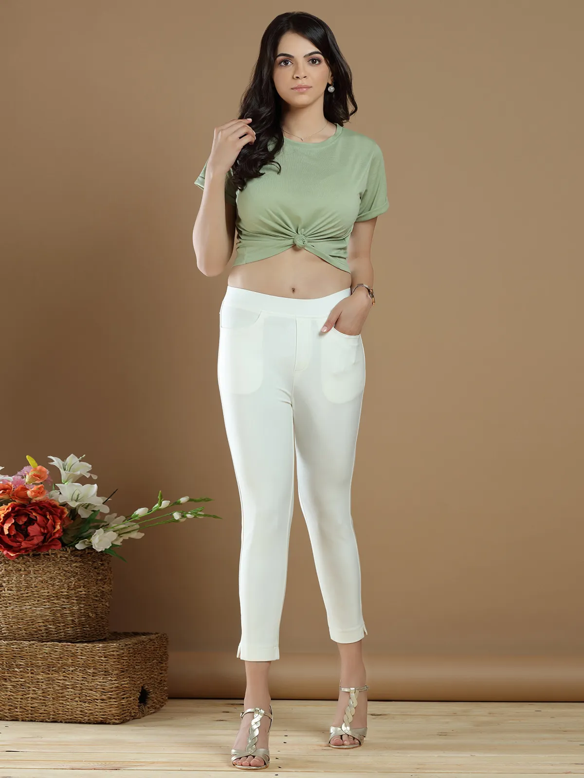 Plain white lycra casual wear jeggings