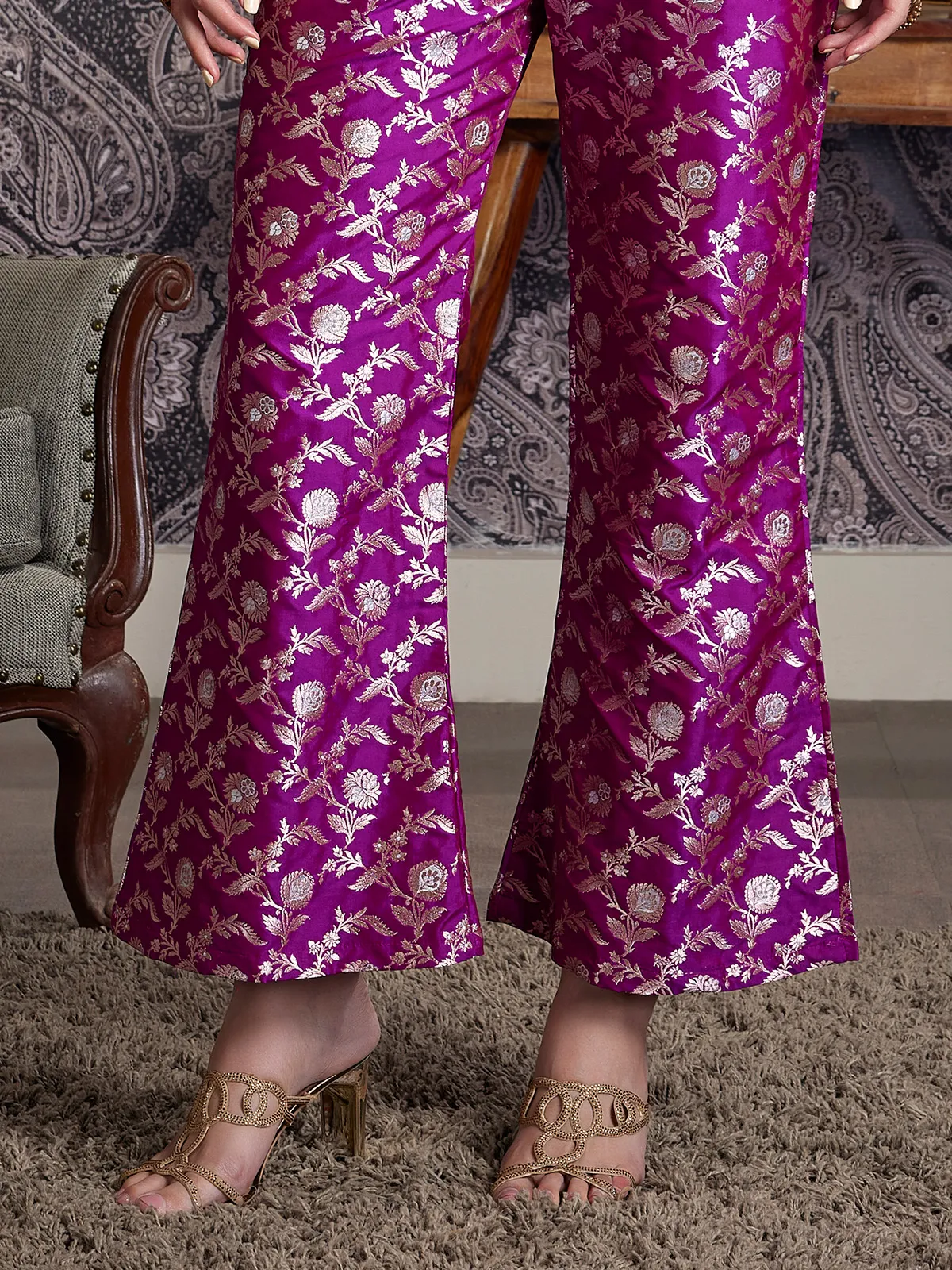cigarette pants salwar suit Off-White Floral Printed Straight Kurta with Striped Yoke and at 717/piece | Latest Collection floral Kurti in Jaipur Pant has lace border at the bottom Buy HIND SADI CENTRE Women's