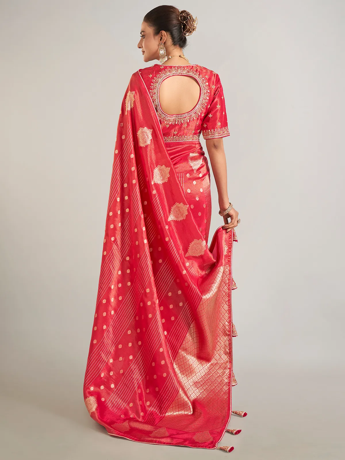 Red shimmer dola silk saree for wedding