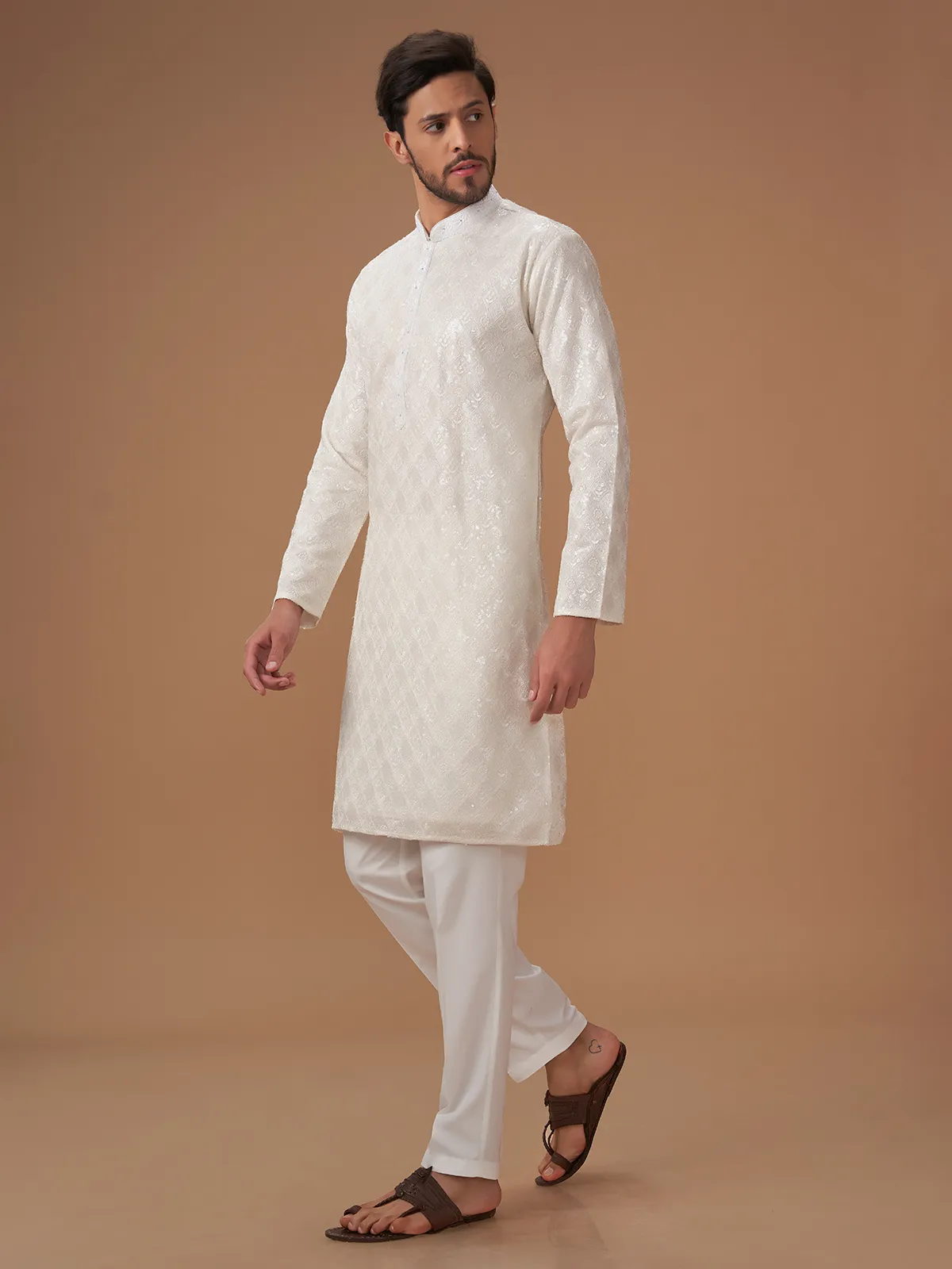 Stunning white kurta suit in georgette