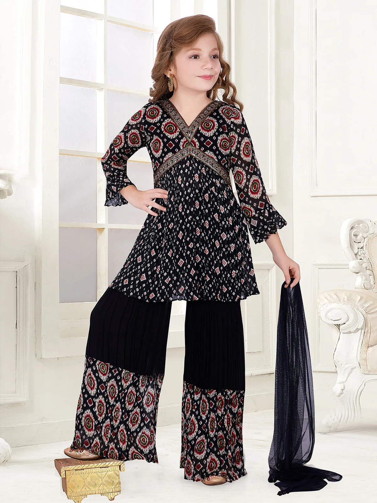 Stylish balck printed palazzo suit