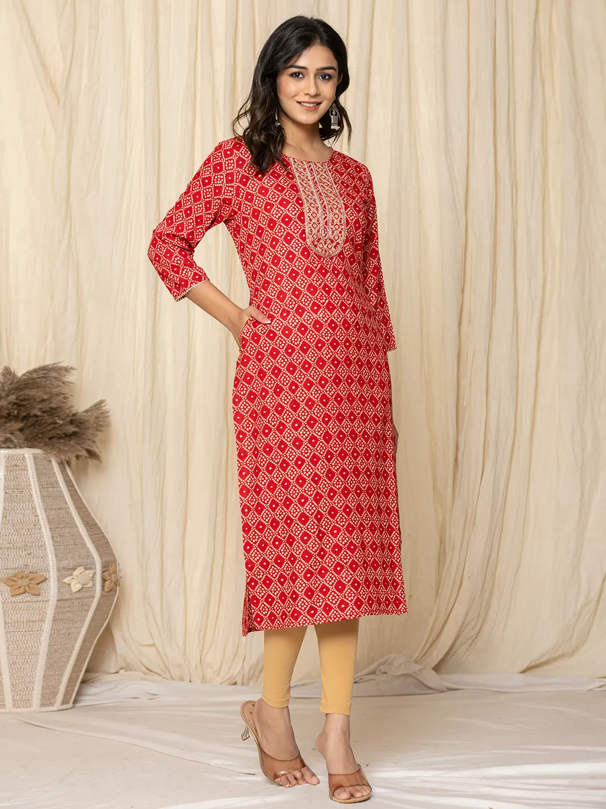 Stylish red printed kurti set in silk