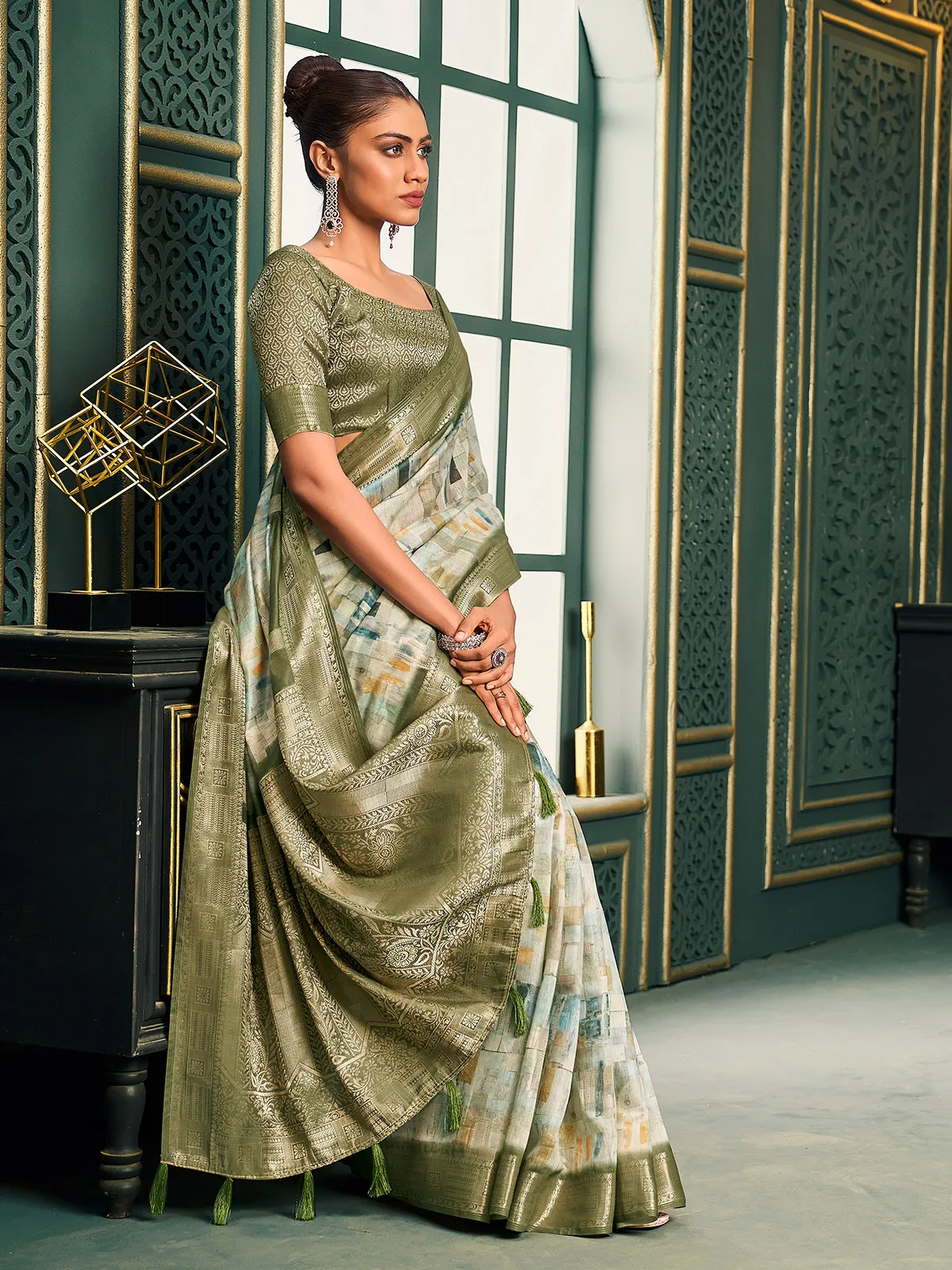 Trendy green cotton printed saree