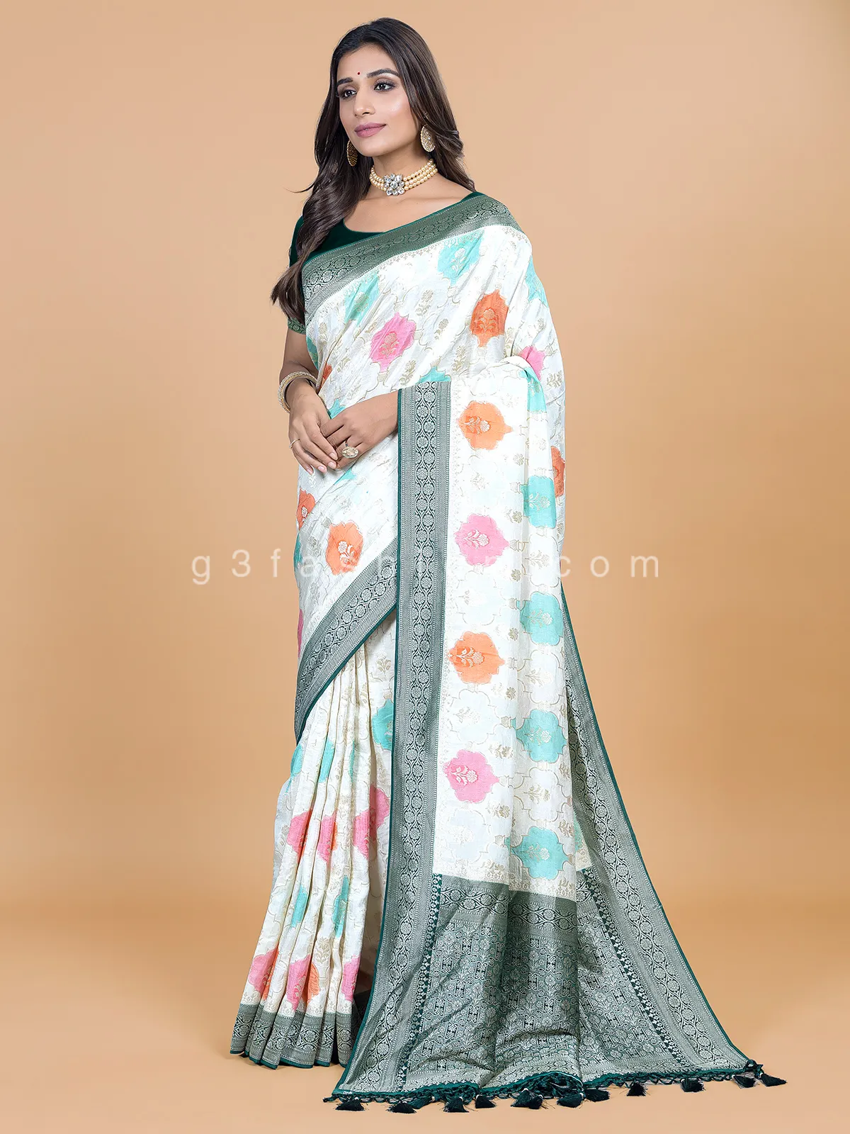 Trendy off white silk printed saree for wedding wear