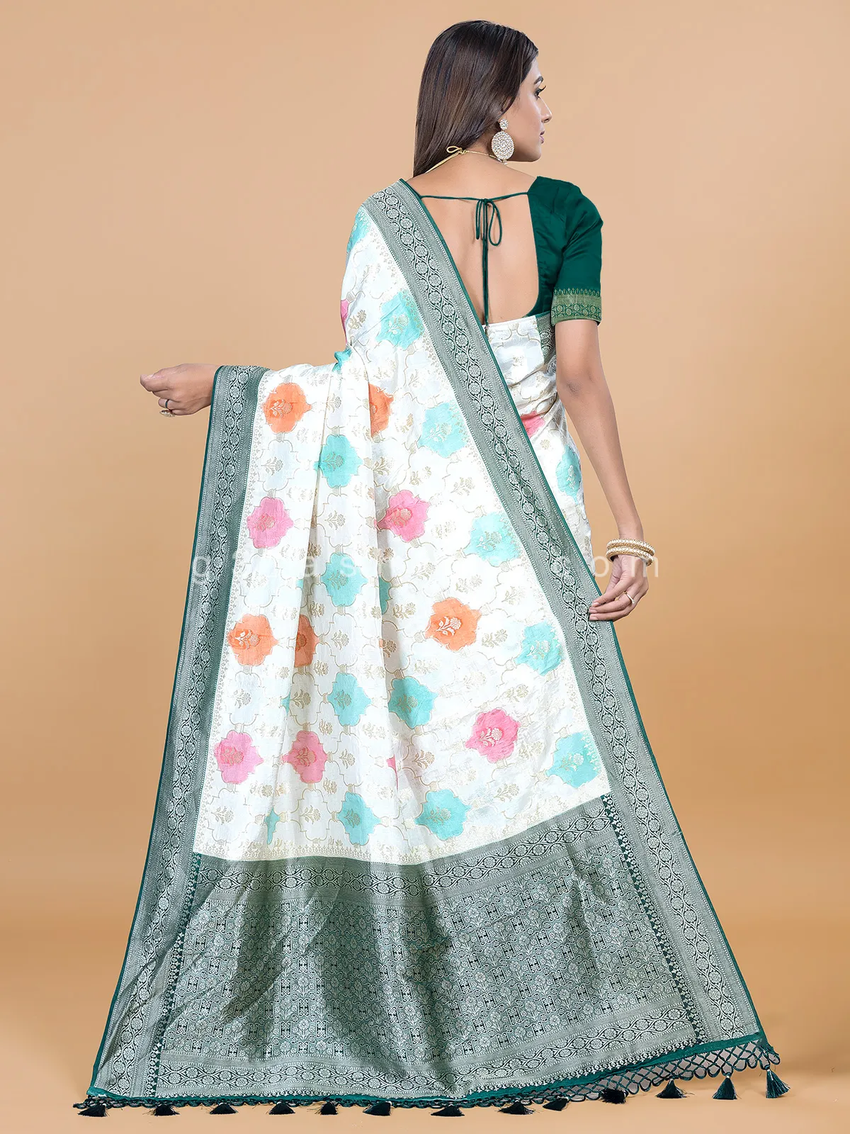 Trendy off white silk printed saree for wedding wear