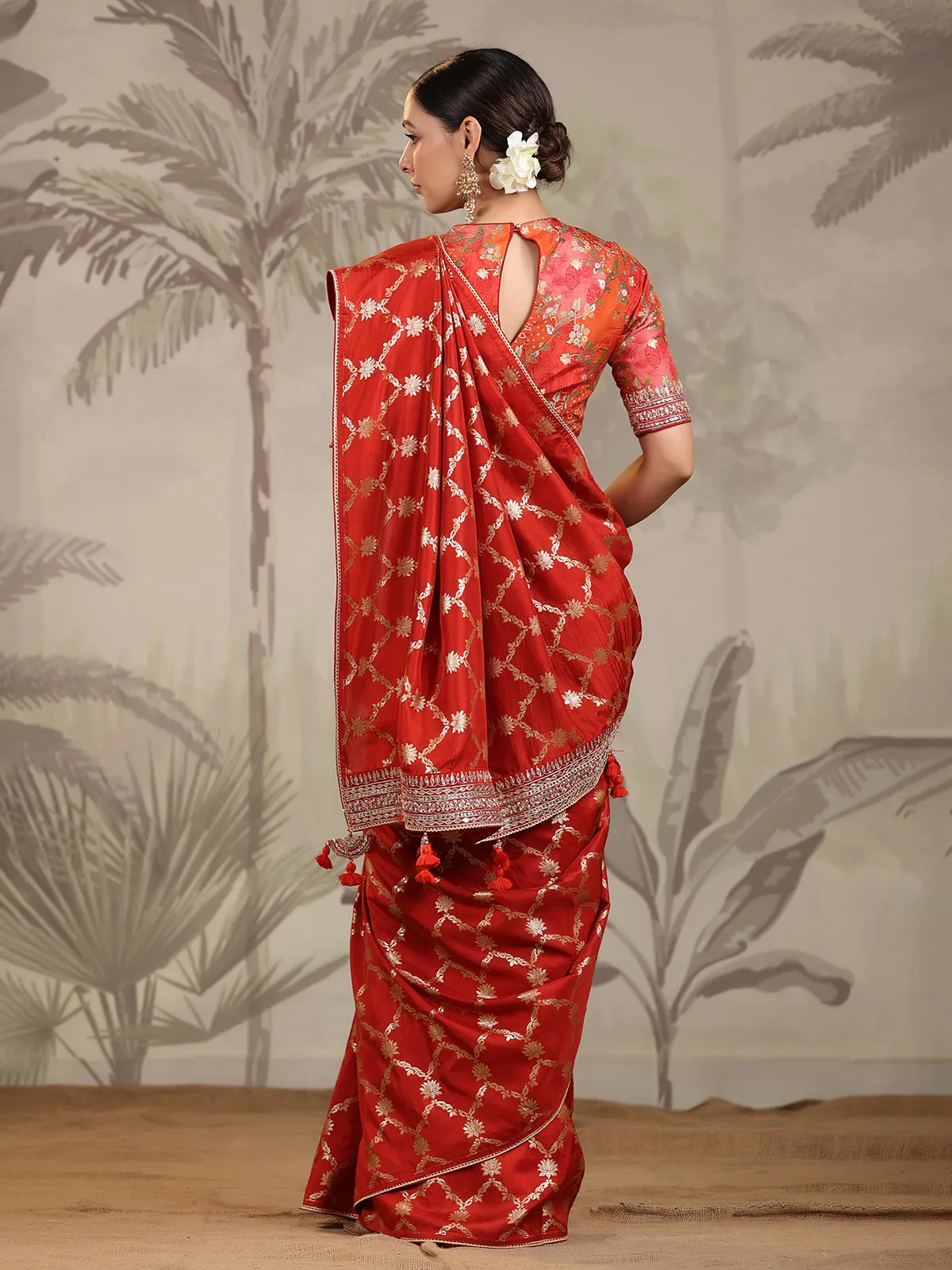 Trendy red dola silk saree