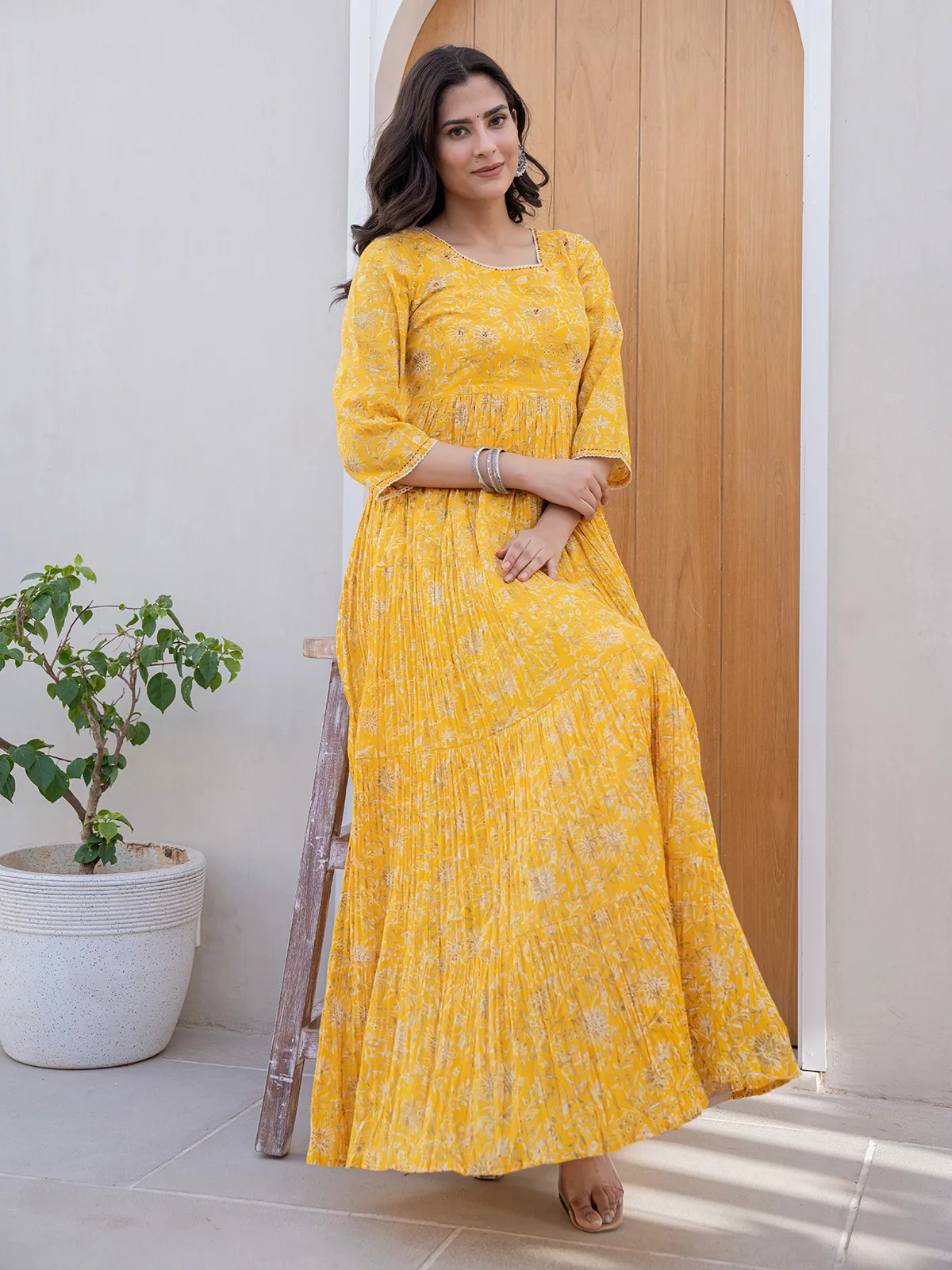 Trendy yellow cotton printed long kurti