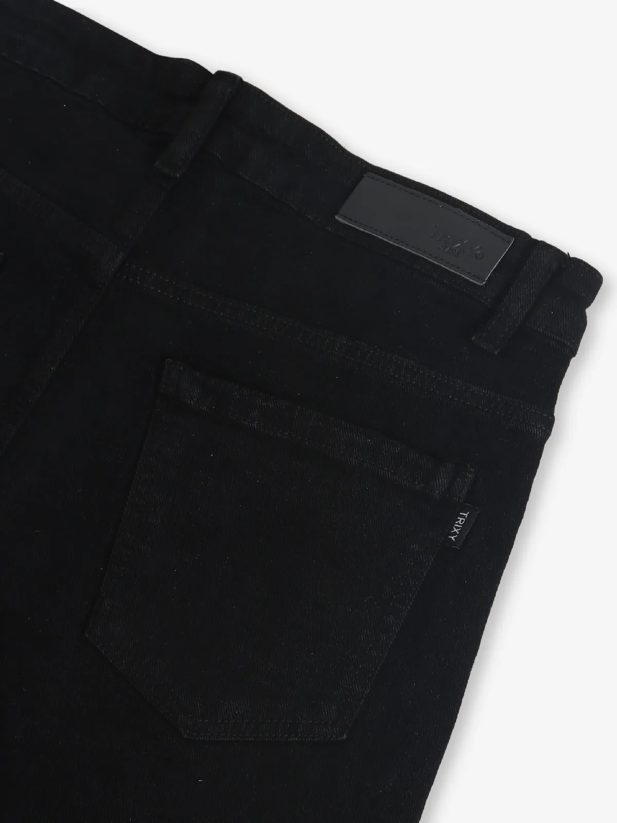 TRIXY black solid straight jeans