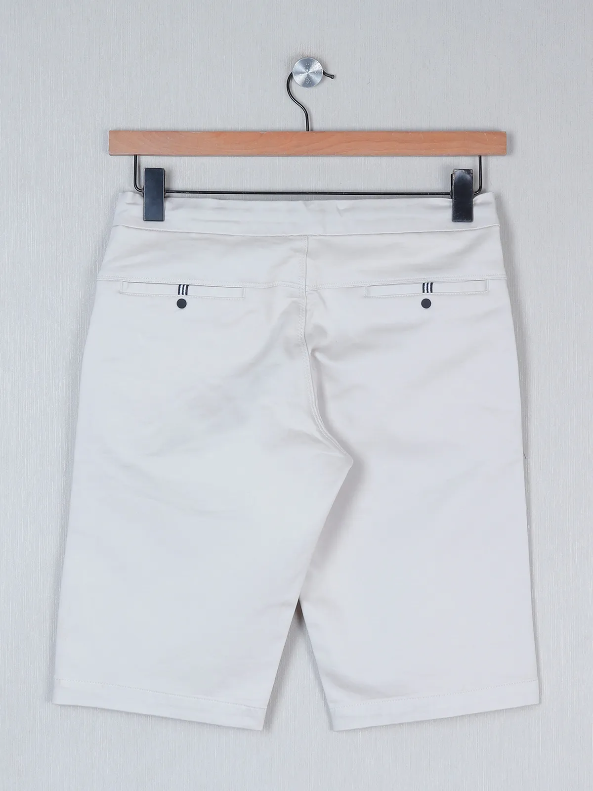 TYZ solid cream cotton slim fit shorts