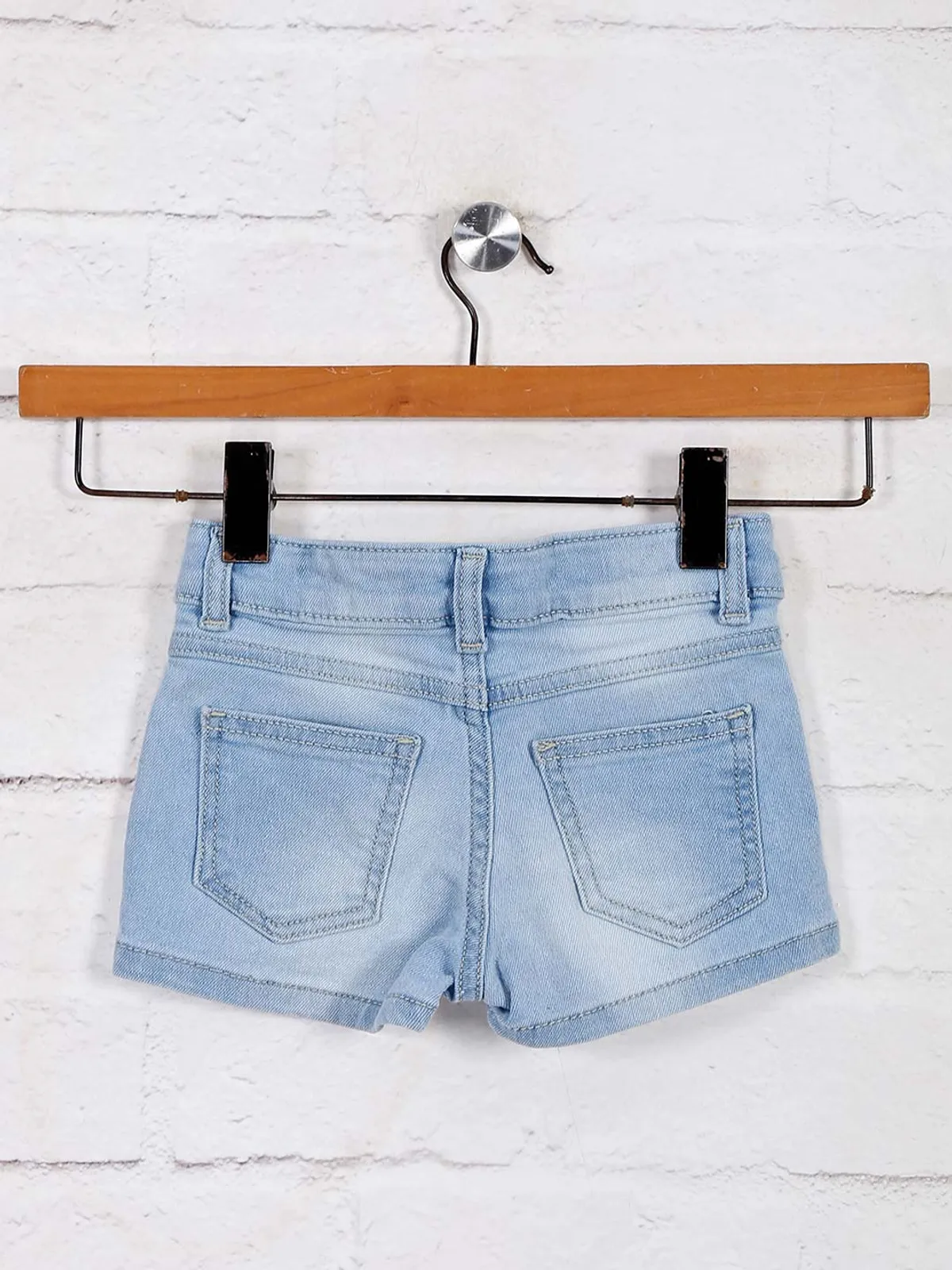 UCB blue washed denim solid shorts