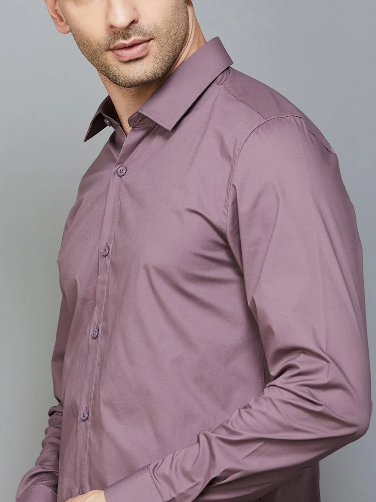 UCB plain purple cotton shirt with cutaway collarG3MCS14393