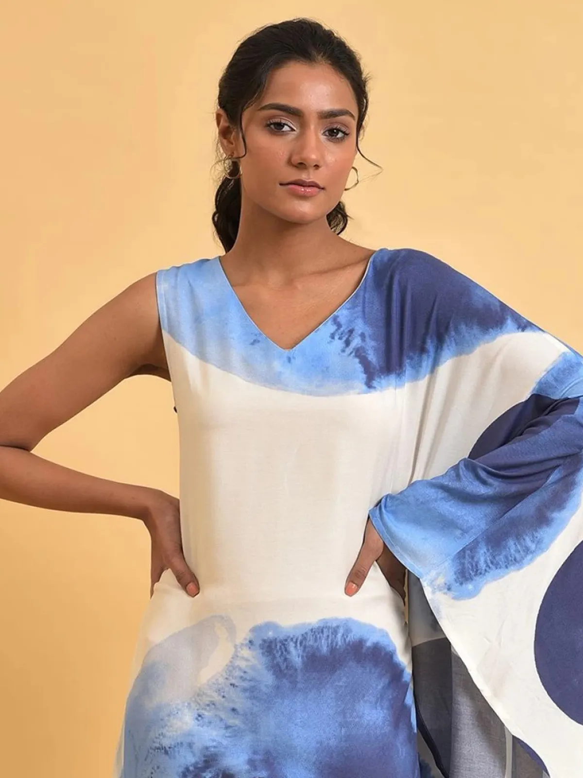 W blue kaftan printed dress