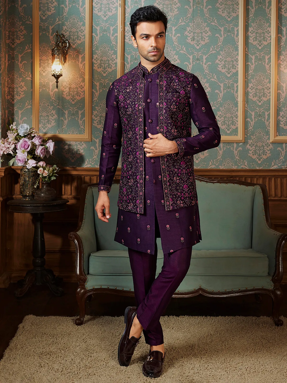 Wine raw silk waistcoat set with colorful embroidery