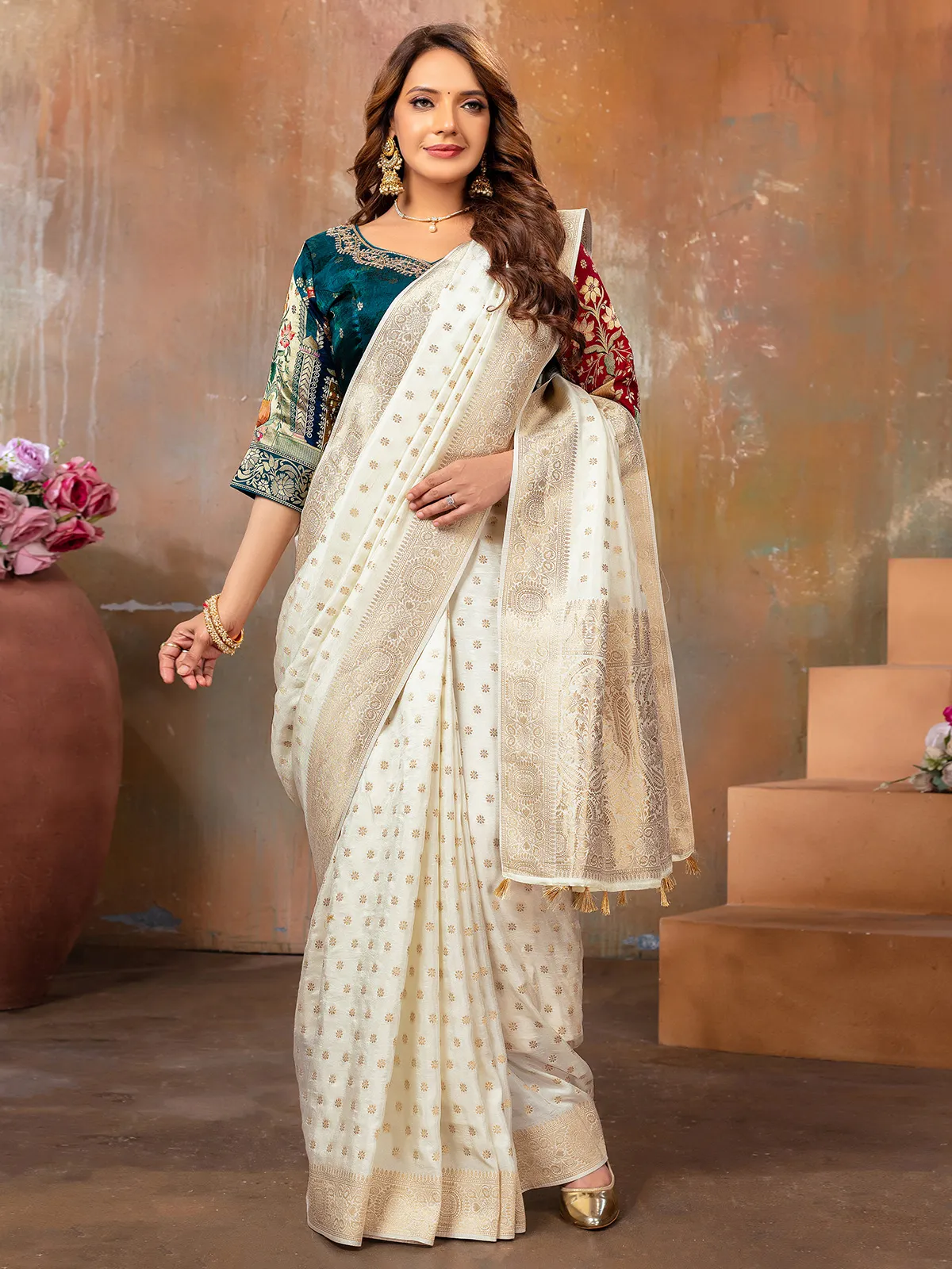 Dola silk off-white saree for wedding