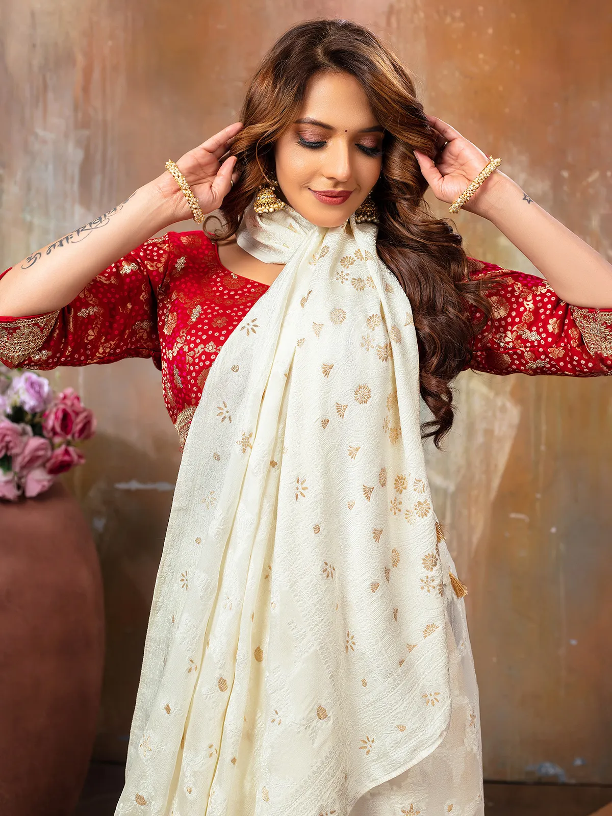 Trendy white georgette saree for wedding