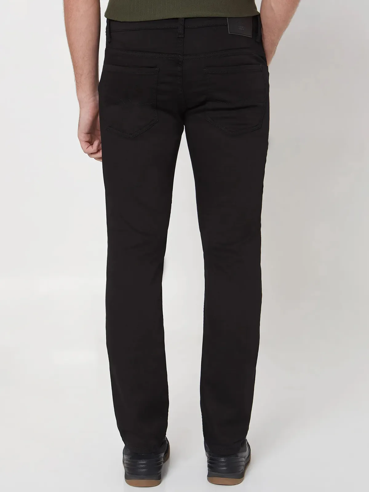 MUFTI solid black denim straight fit jeans