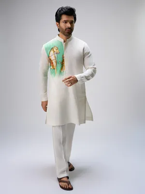 Kurta Pyjama Uomo Royal – Bianco, Cotone Puro, Colletto Cinese, Lunghezza Al Ginocchio, Made In India