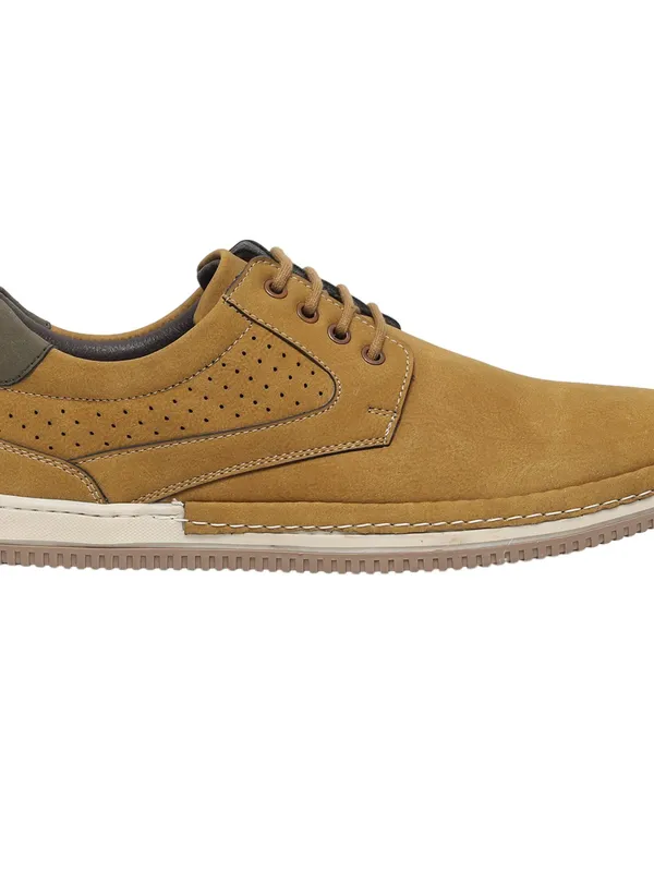 Binutop Men Beige Solid Sneakers