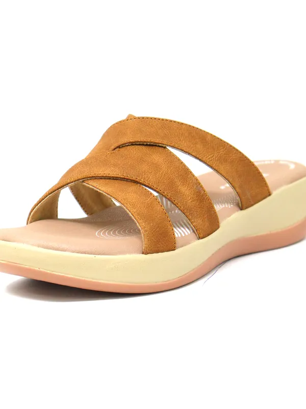 Hooves Women Tan Slippers