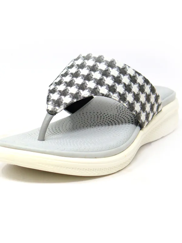 Scarlet Women V-Strap Grey Slippers