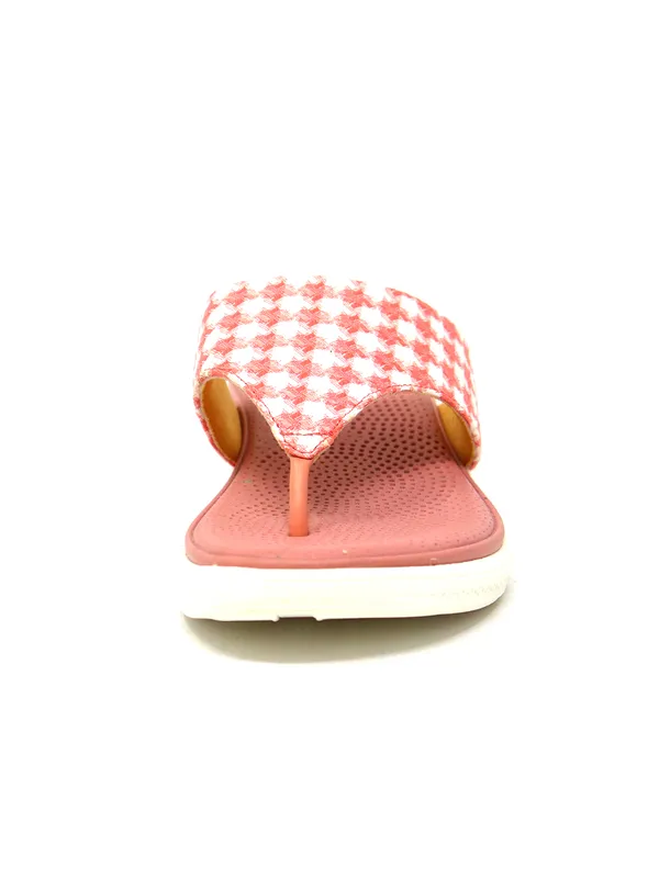 Scarlet Women V-Strap Peach Slippers