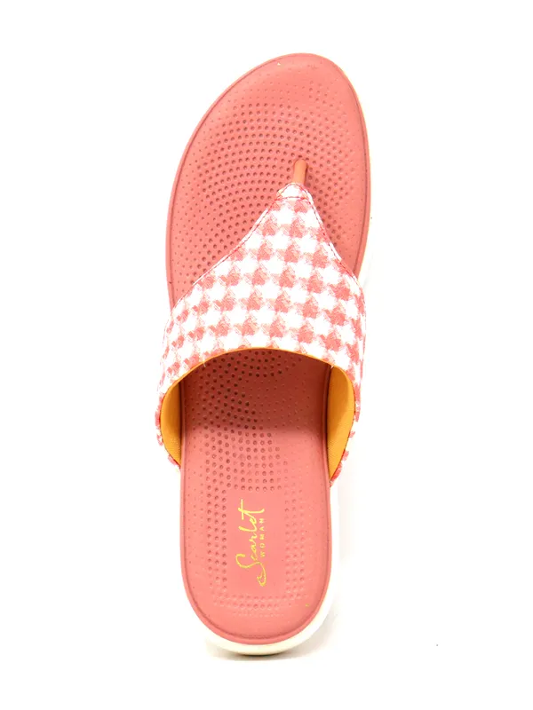 Scarlet Women V-Strap Peach Slippers