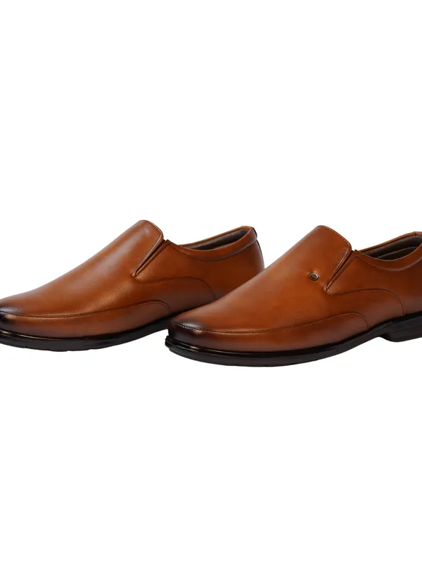 SHOE CREED Oxford Formal Shoe