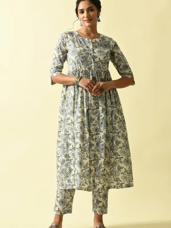 Cream Floral Printed Kurta Set