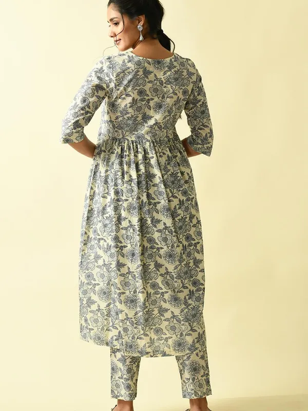 Cream Floral Printed Kurta Set