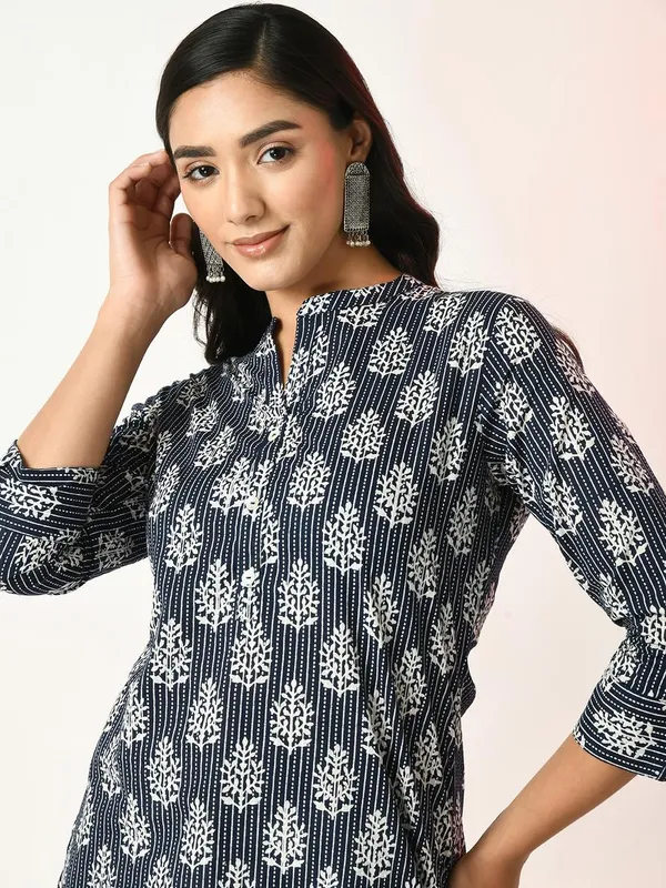 Blue Printed Straight Kurta