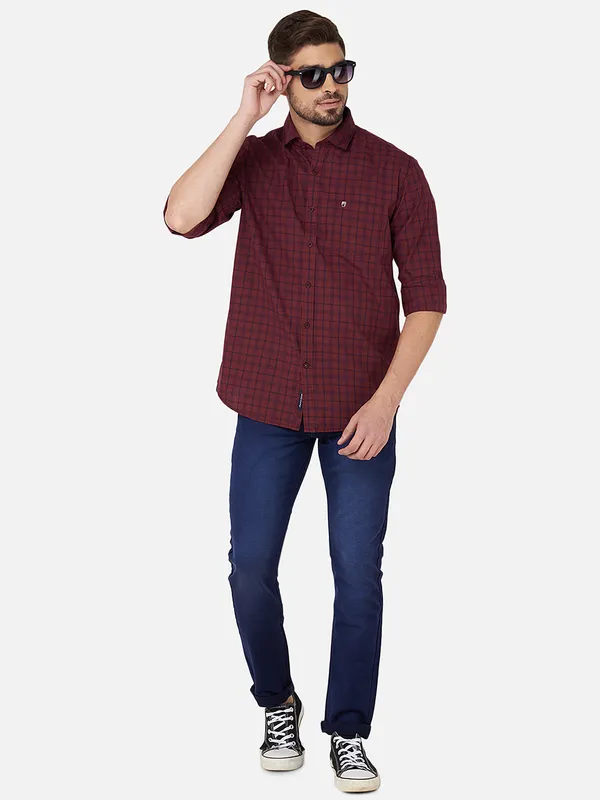 Oxemberg Men Slim Fit Solid Jeans