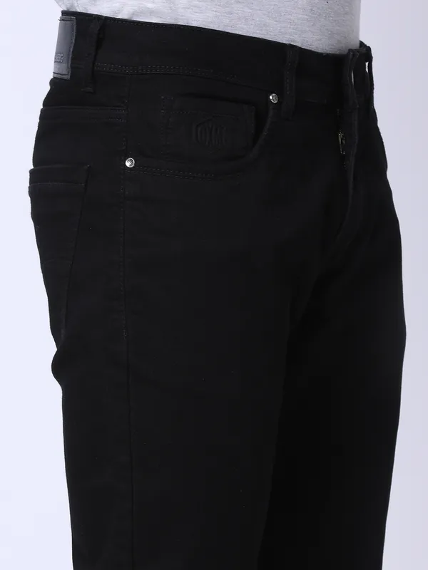 Oxemberg Men Slim Fit Solid Jeans