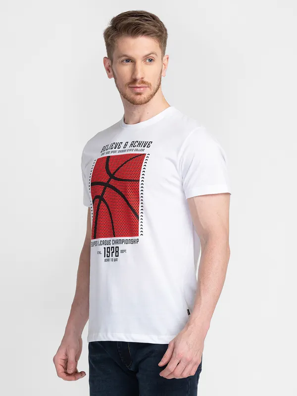 Tessio Men White Regular Fit Printed T-Shirt