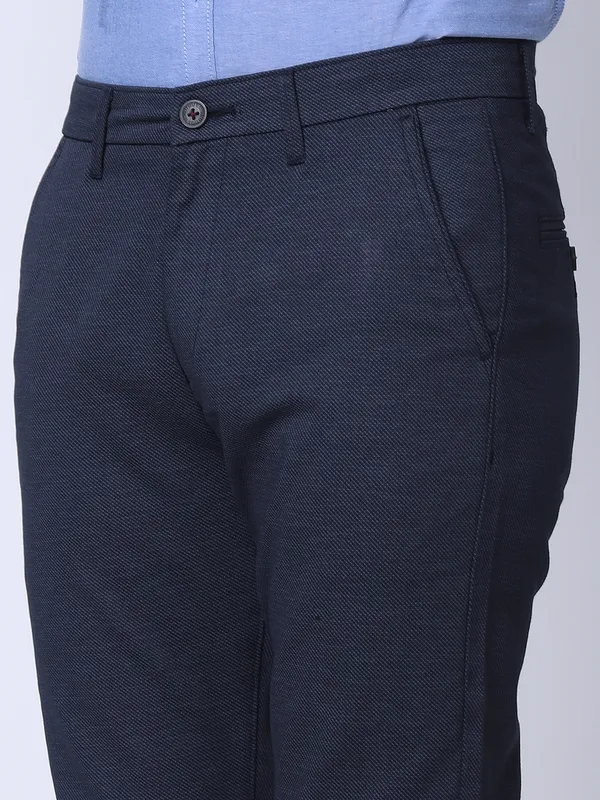 Oxemberg Men Slim Fit Textured Casual Trouser