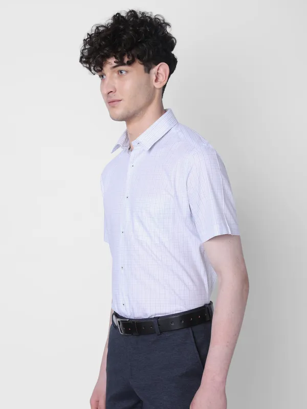 J. Hampstead Men Regular Fit Checks Formal Shirt