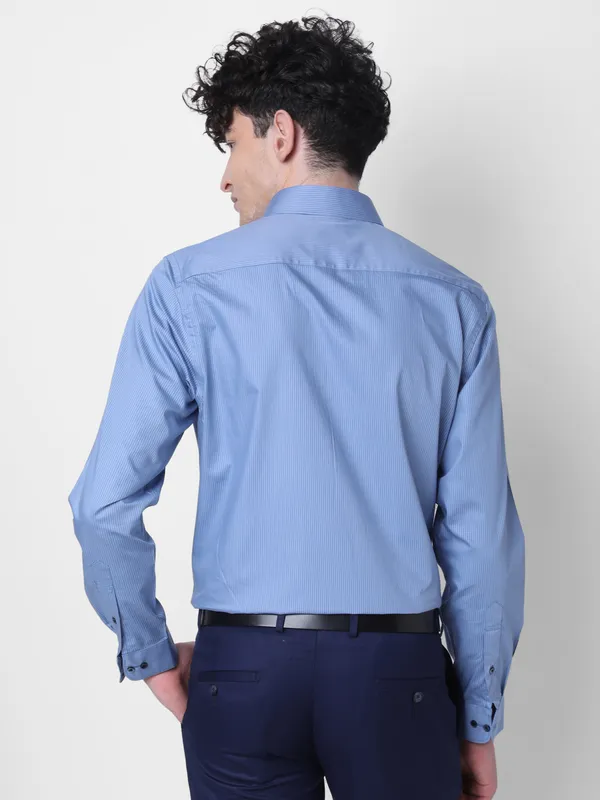 J. Hampstead Men Regular Fit Stripes Formal Shirt