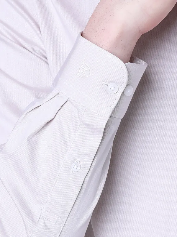 J. Hampstead Men Slim Fit Solid Shirt