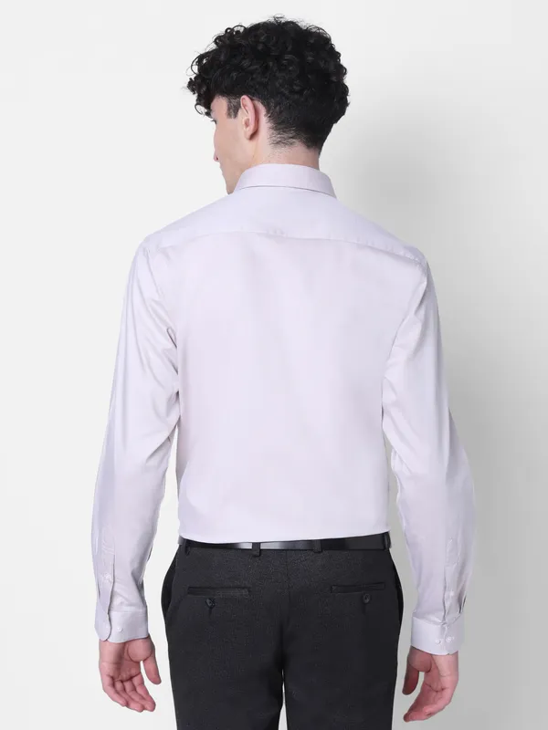 J. Hampstead Men Slim Fit Solid Shirt
