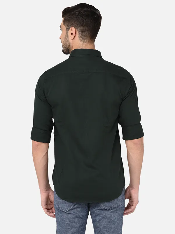 Oxemberg Men Slim Fit Solid Casual Shirt