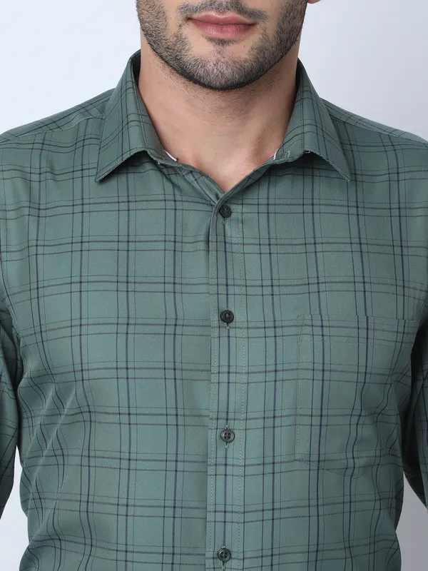 Oxemberg Men Slim Fit Checkered Formal Shirt