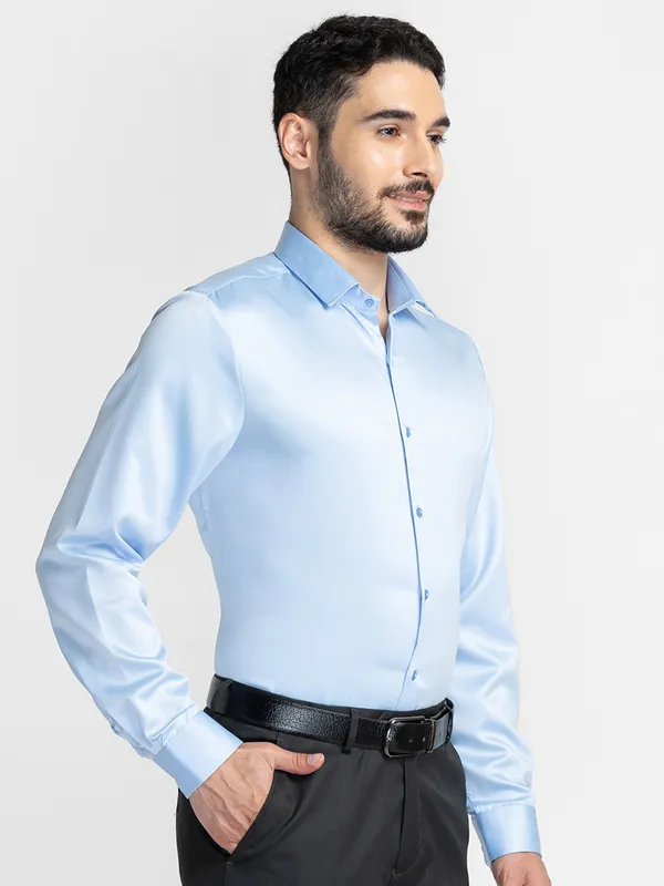 Inspiro Men Blue Slim Fit Solid Formal Shirt